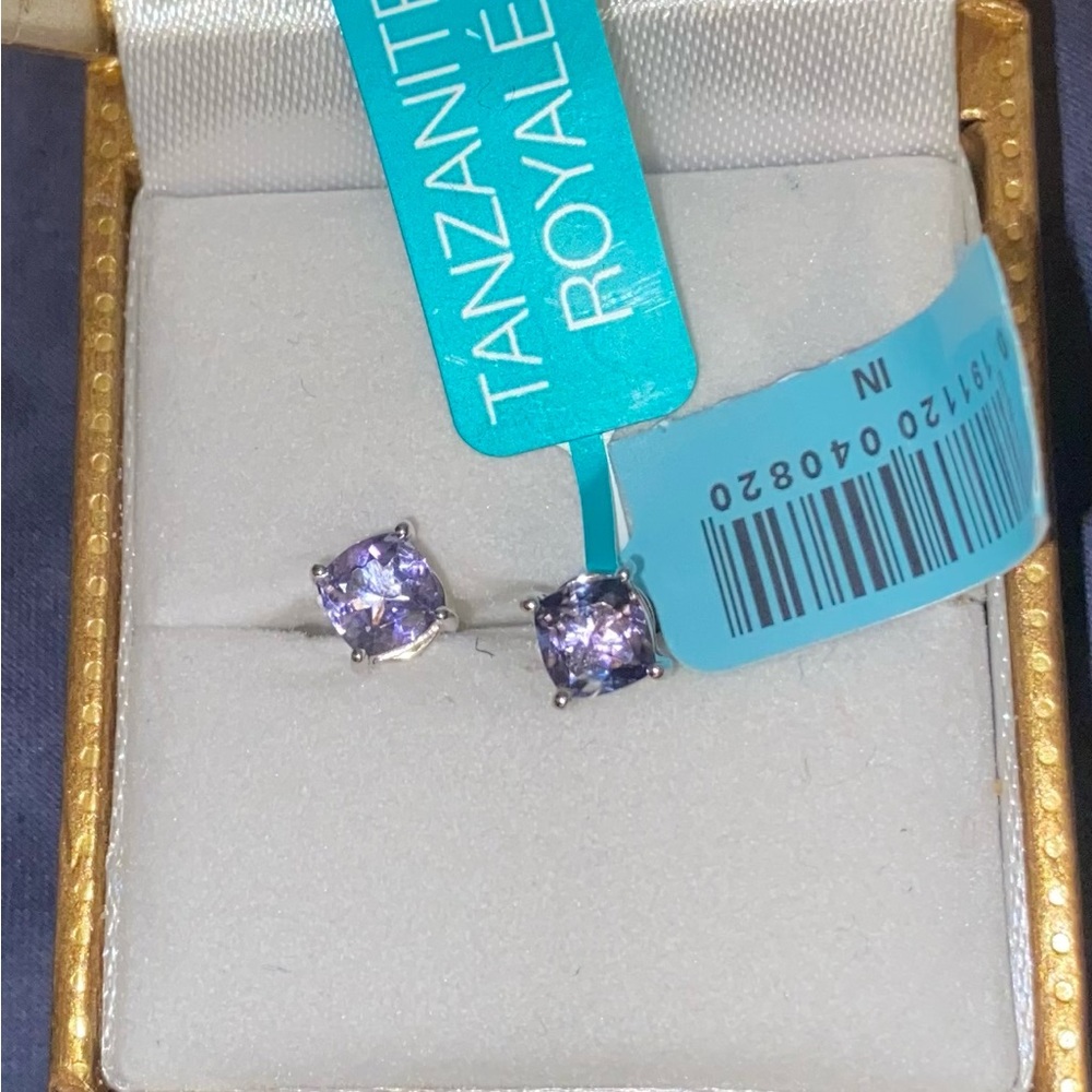 Effy Tanzanite stud earrings